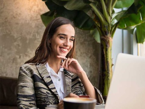 When Should Small Businesses Turn to Accountants for Help?